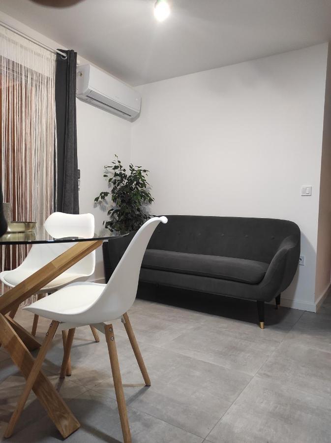 Ema Apartment Primošten Exterior foto